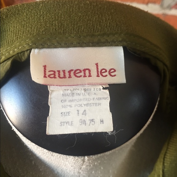 Lauren Lee green blouse lewk - Picture 3 of 3